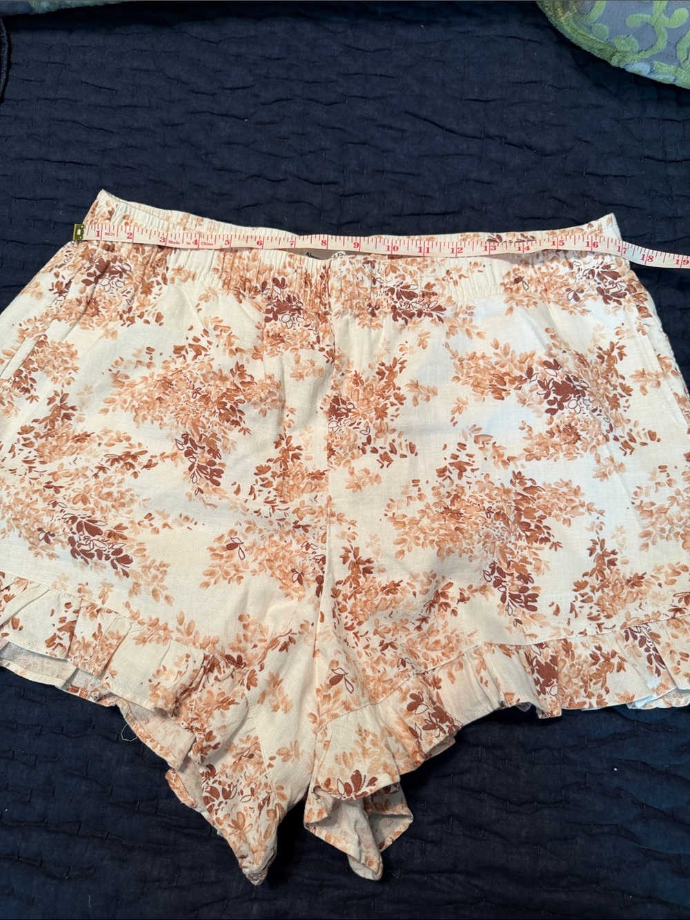 Abercrombie Women’s Ruffle Floral Linen Shorts in Cream and Brown NWT